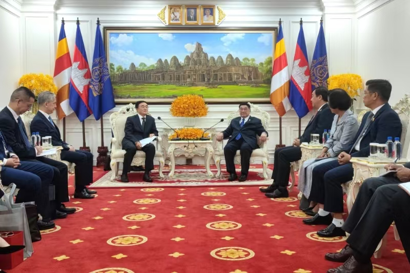 1729489382369148.jpg MAIN17293255693439M9ITYK9UF.jpg