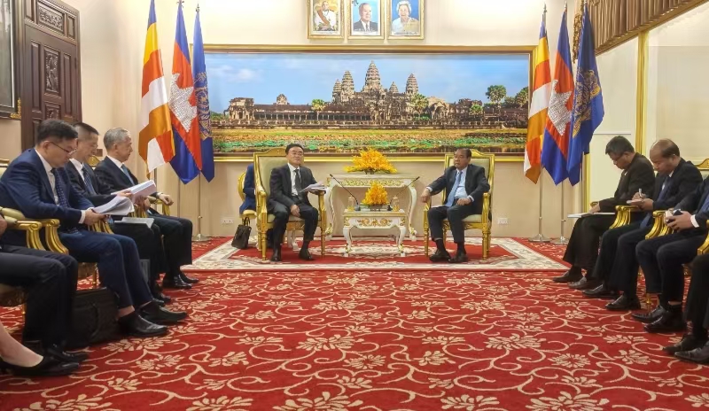 1729489402434715.jpg MAIN1729325552927FEYPHSI9MC.jpg